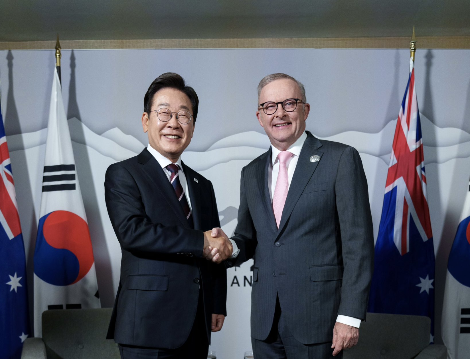 Lee Jae-myung talks North Korea at G7 as meeting with Trump falls through